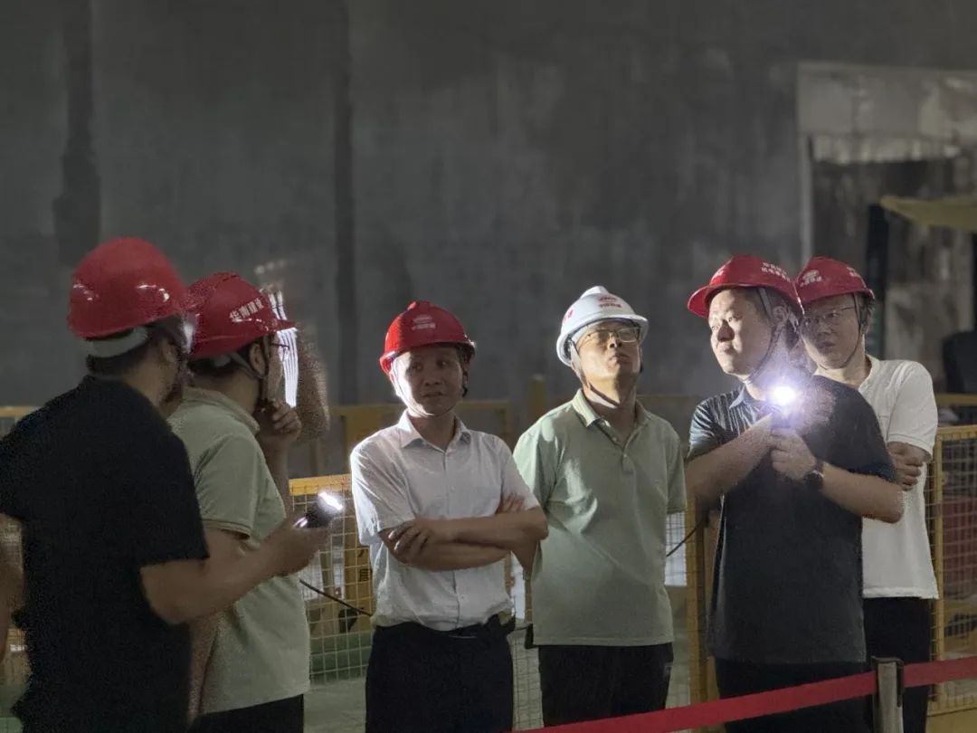 公司副總經(jīng)理陳憲祖到廣花鳳凰南路車站...